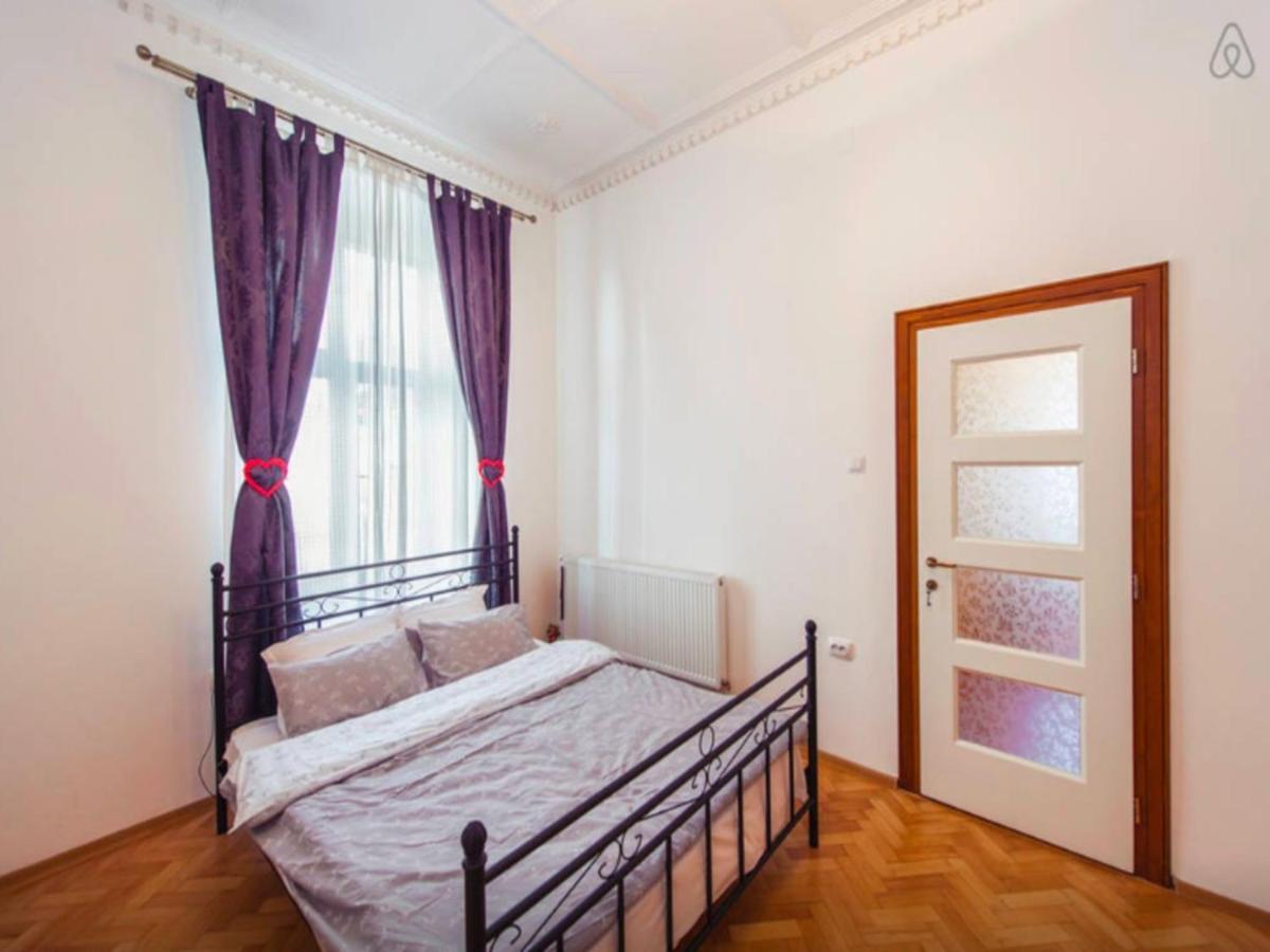 Love Nest Braşov Oda fotoğraf